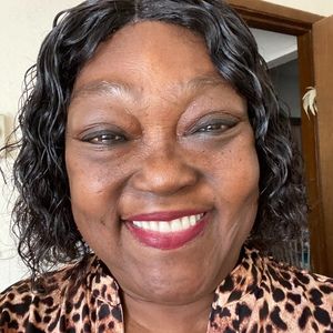 Meet your Posher, Brenda